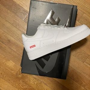 Brand new Nike Air Force ‘Supreme’